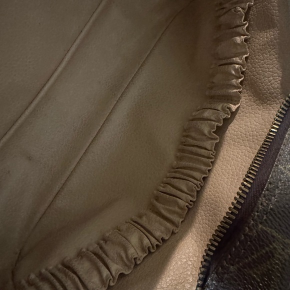 Louis Vuitton Trousse 28 - Picture 8 of 13